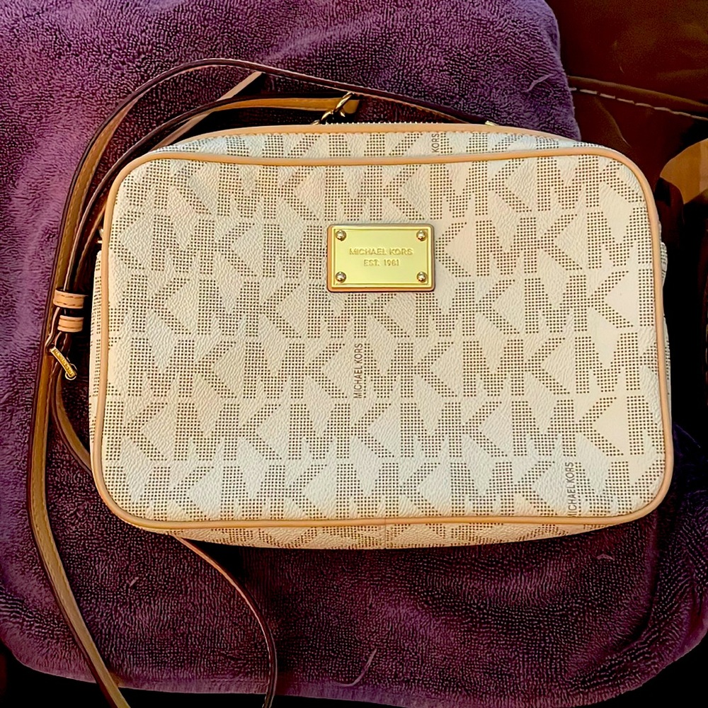 Michael Kors Crossbody Purse